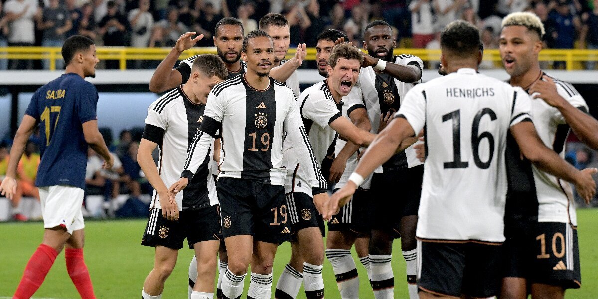 Игрокам сборной Германии запретили приглашать жён и девушек до конца Евро