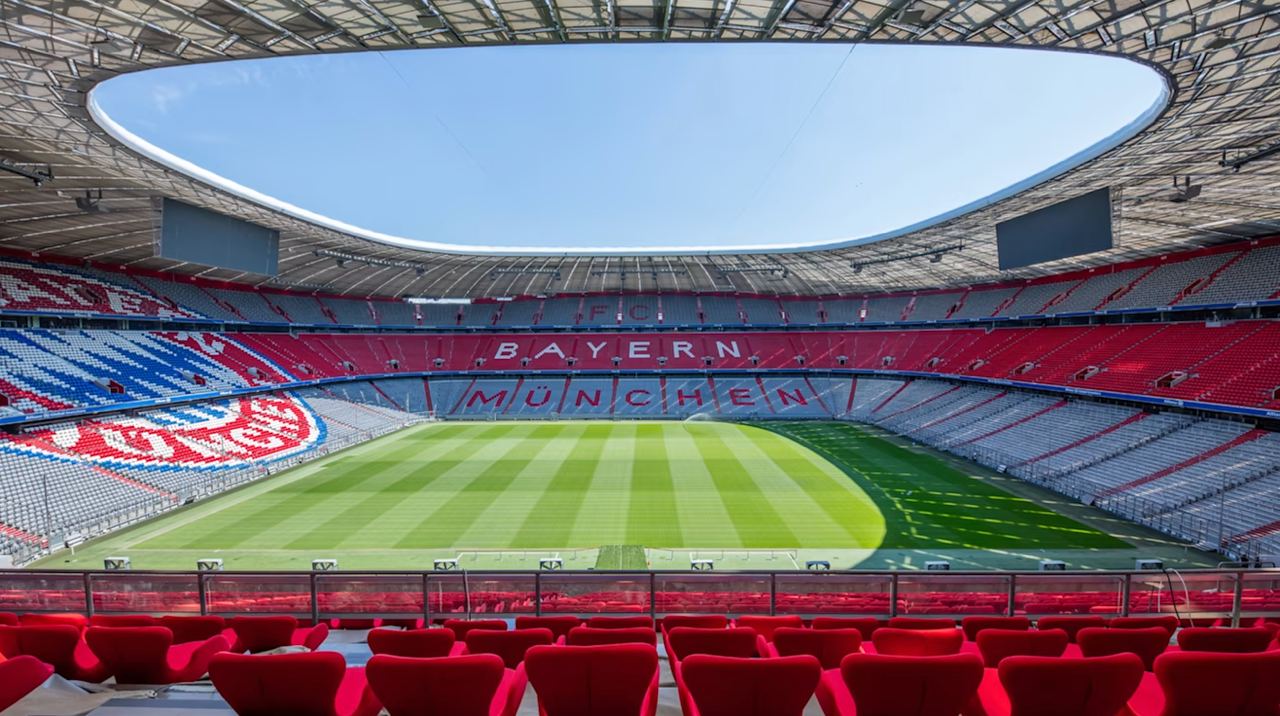 На этом стадионе встретятся «Бавария» и «Унион». Фото: «Альянц Арена»