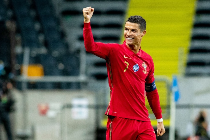 Португалия благодаря дублю Криштиану Роналду обыграла Словакию