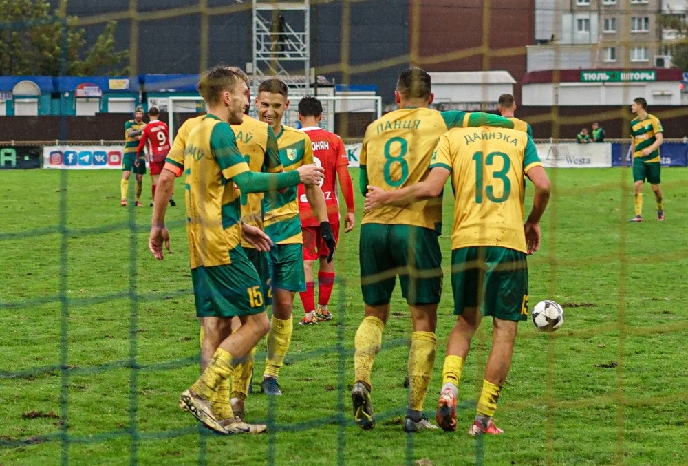 Гродненцы продолжают претендовать на победу в чемпионате. Фото: ФК «Неман»