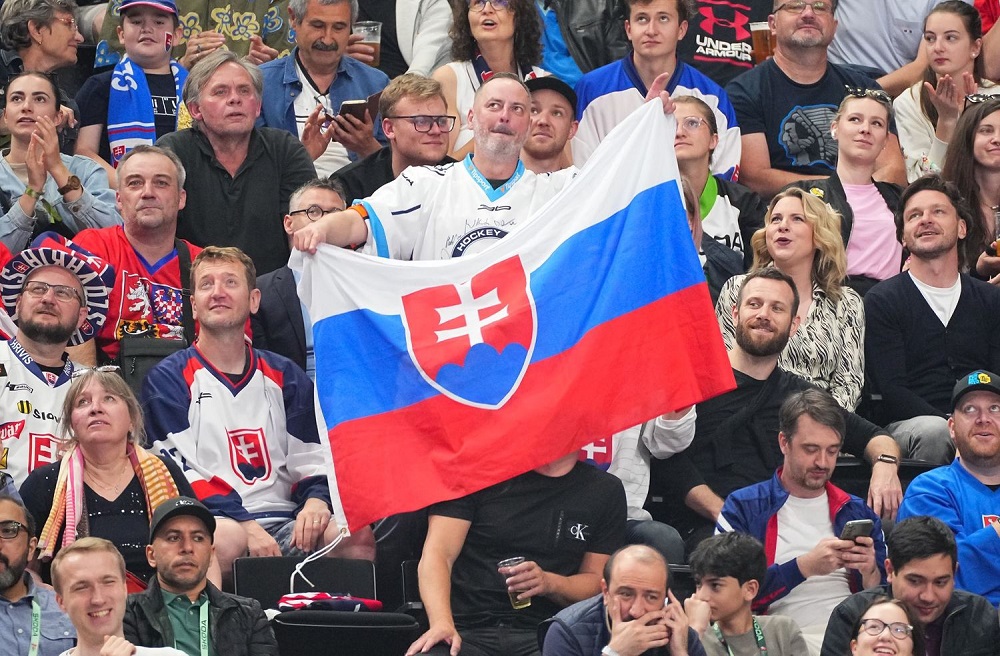 В Чехии народ активно ходил на хоккей. Фото: ИИХФ