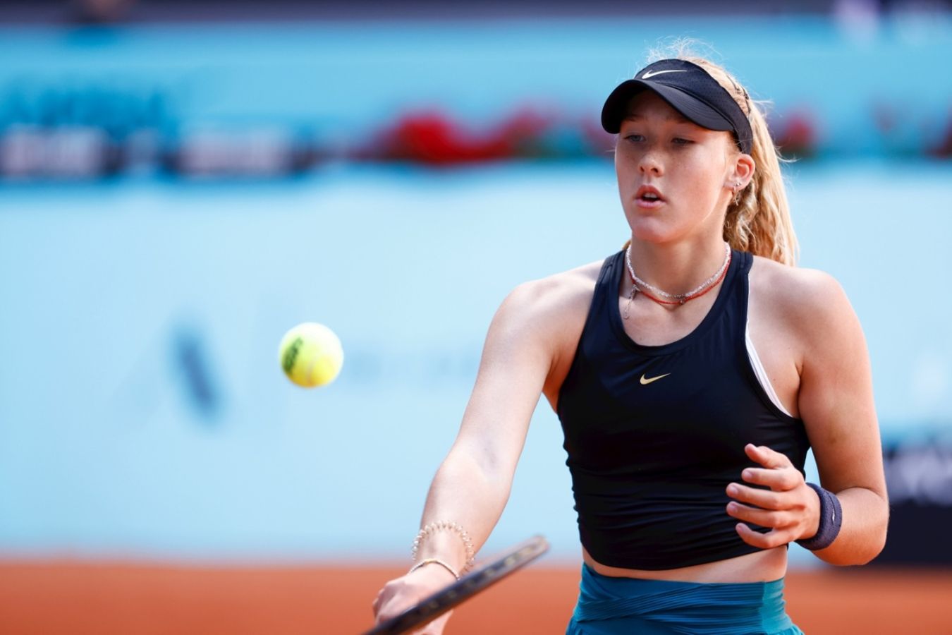 Мирра Андреева вышла во второй круг турнира в Руане