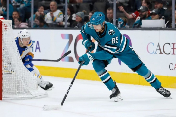 Шакир Мухамадуллин набрал дебютное очко в НХЛ