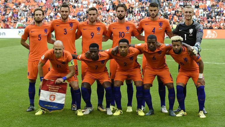 Сборная Нидерландов в товарищеском матче разгромила Исландию