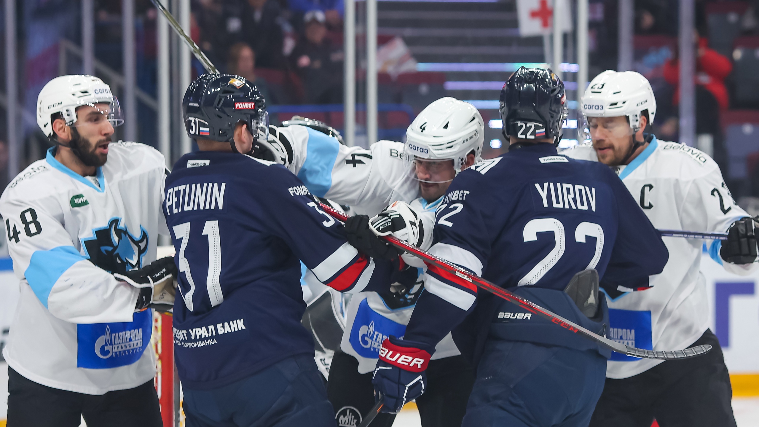 Бринкман и Пышкайло попали в ростер «Динамо» на матч против «Металлурга» в КХЛ