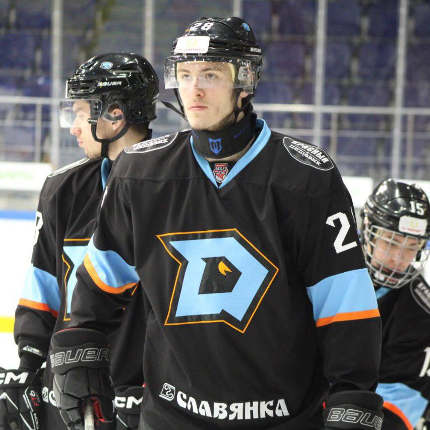 «Динамо-Шинник» разгромил на домашнем льду «Академию Михайлова» в МХЛ