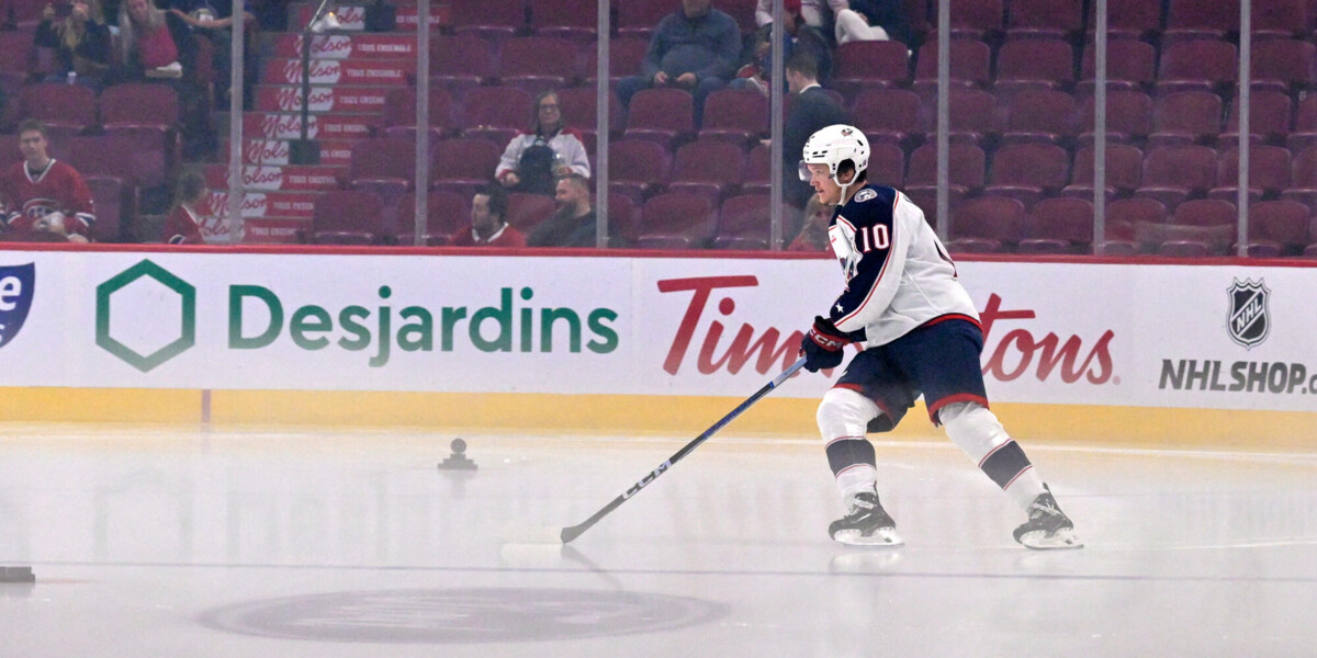 Дмитрий Воронков отдал ассист и подрался в дебютном поединке в НХЛ за «Коламбус»