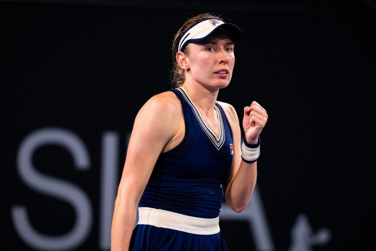 Александрова сенсационно победила Швёнтек на турнире в Майами