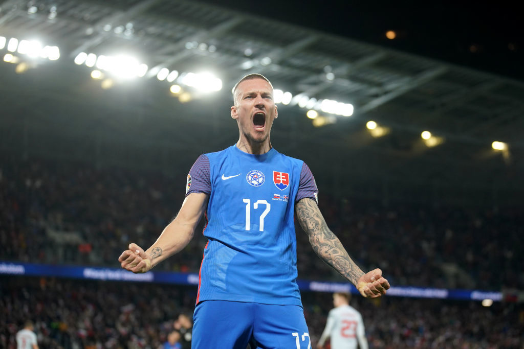 Дубль Гараслина принес Словакии победу над Исландией в матче отбора на Евро-2024