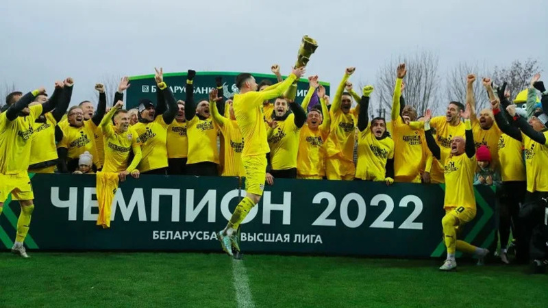 Чемпионов Белоруссии по футболу могут лишить титула: что происходит вокруг солигорского «Шахтёра»