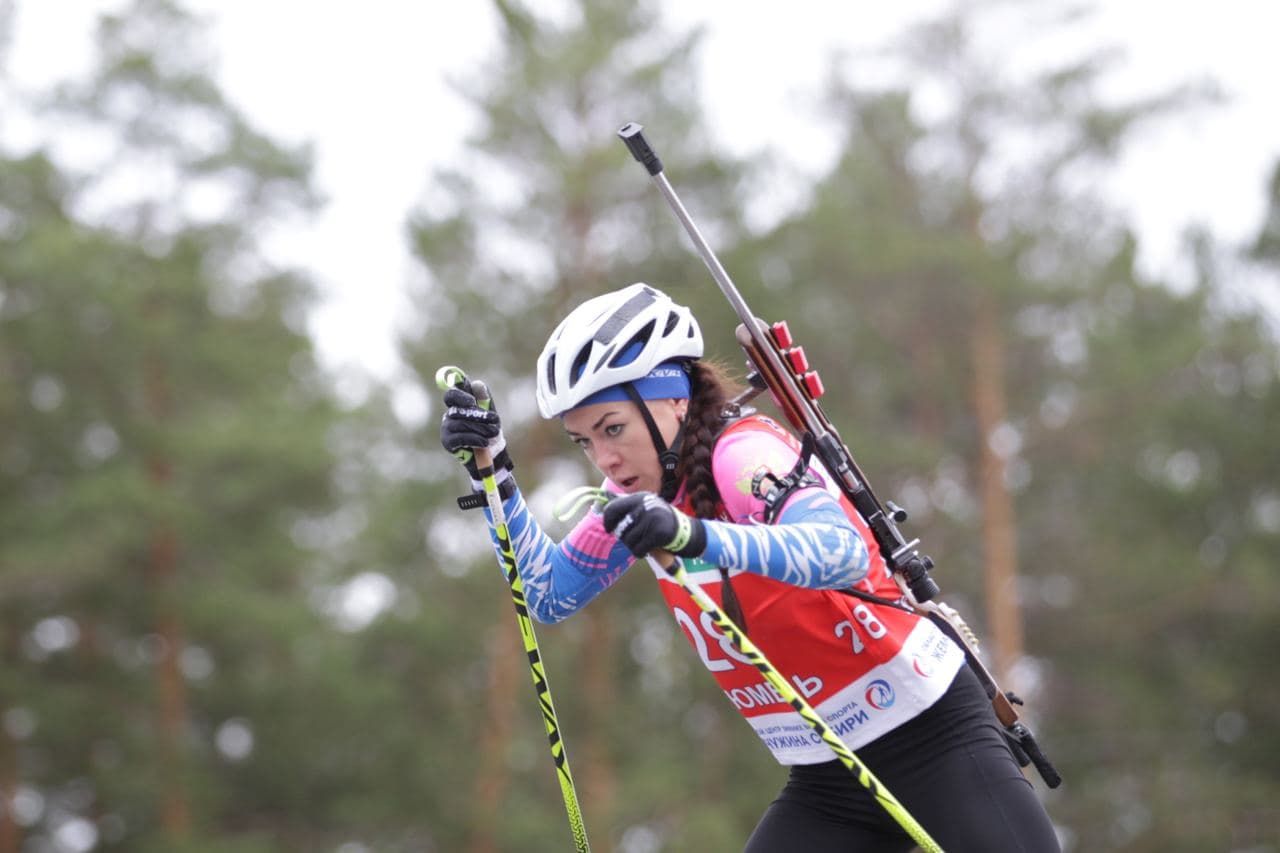 Куклина выиграла индивидуальную гонку на чемпионате России по летнему биатлону