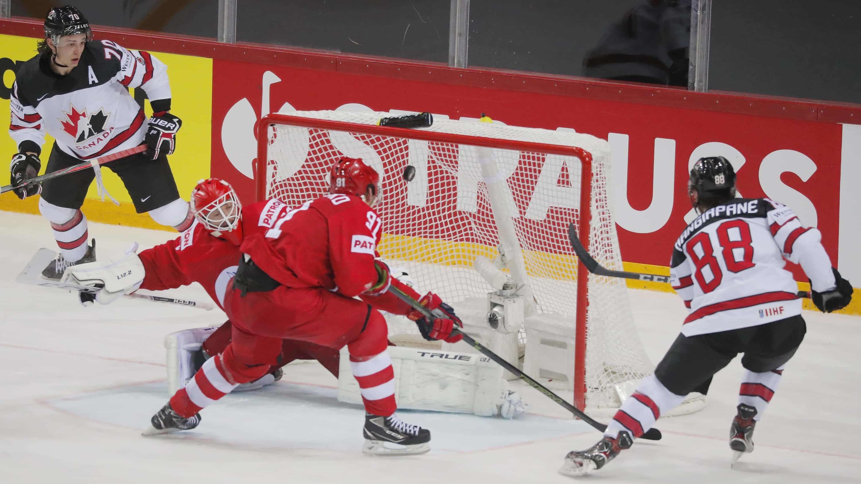 Россия вылетела от слабой Канады на чемпионате мира по хоккею. Команде не помогли даже звезды из НХЛ
