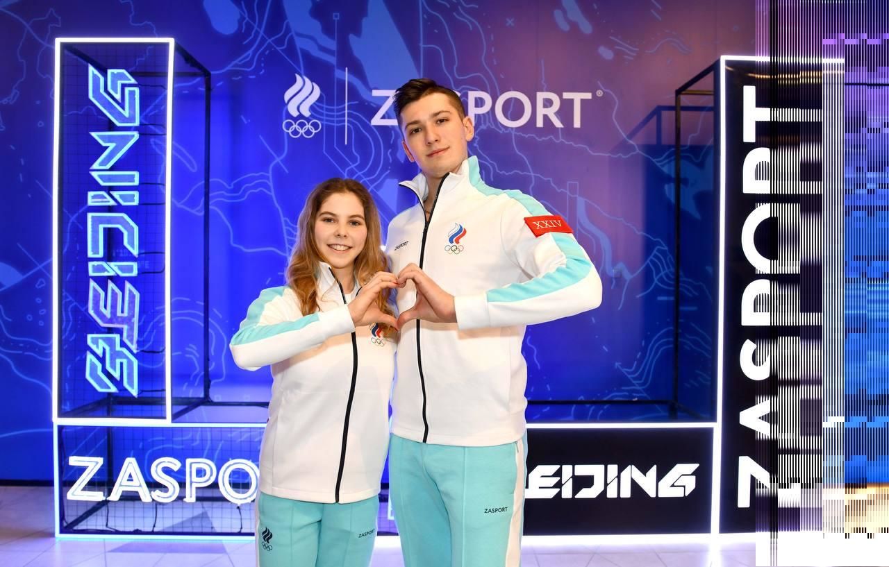 Мишина и Галлямов упали в конце произвольной программы командного турнира Олимпиады-2022 в Пекине