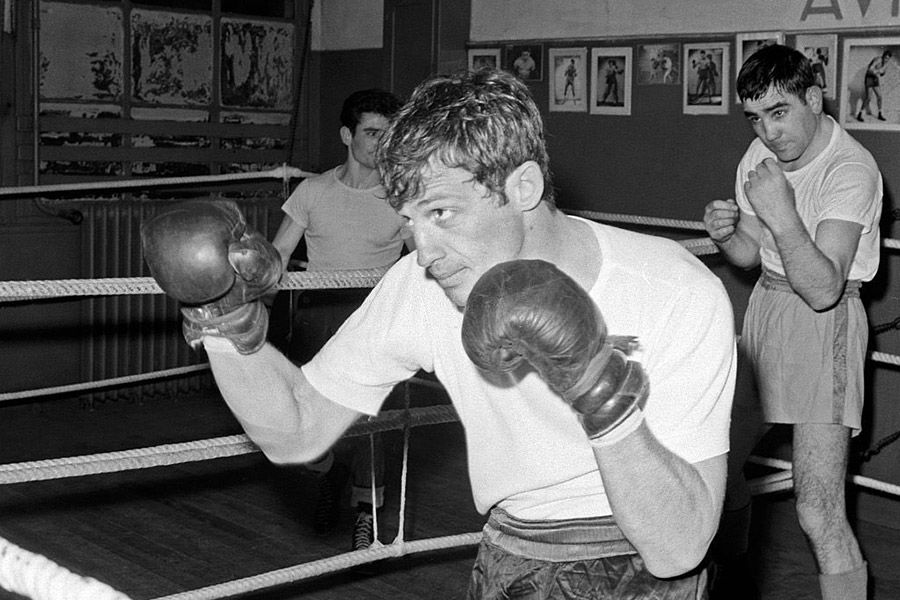 Жан-Поль Бельмондо – деятель кино и боксер. Какую роль в жизни легендарного актера сыграл спорт?