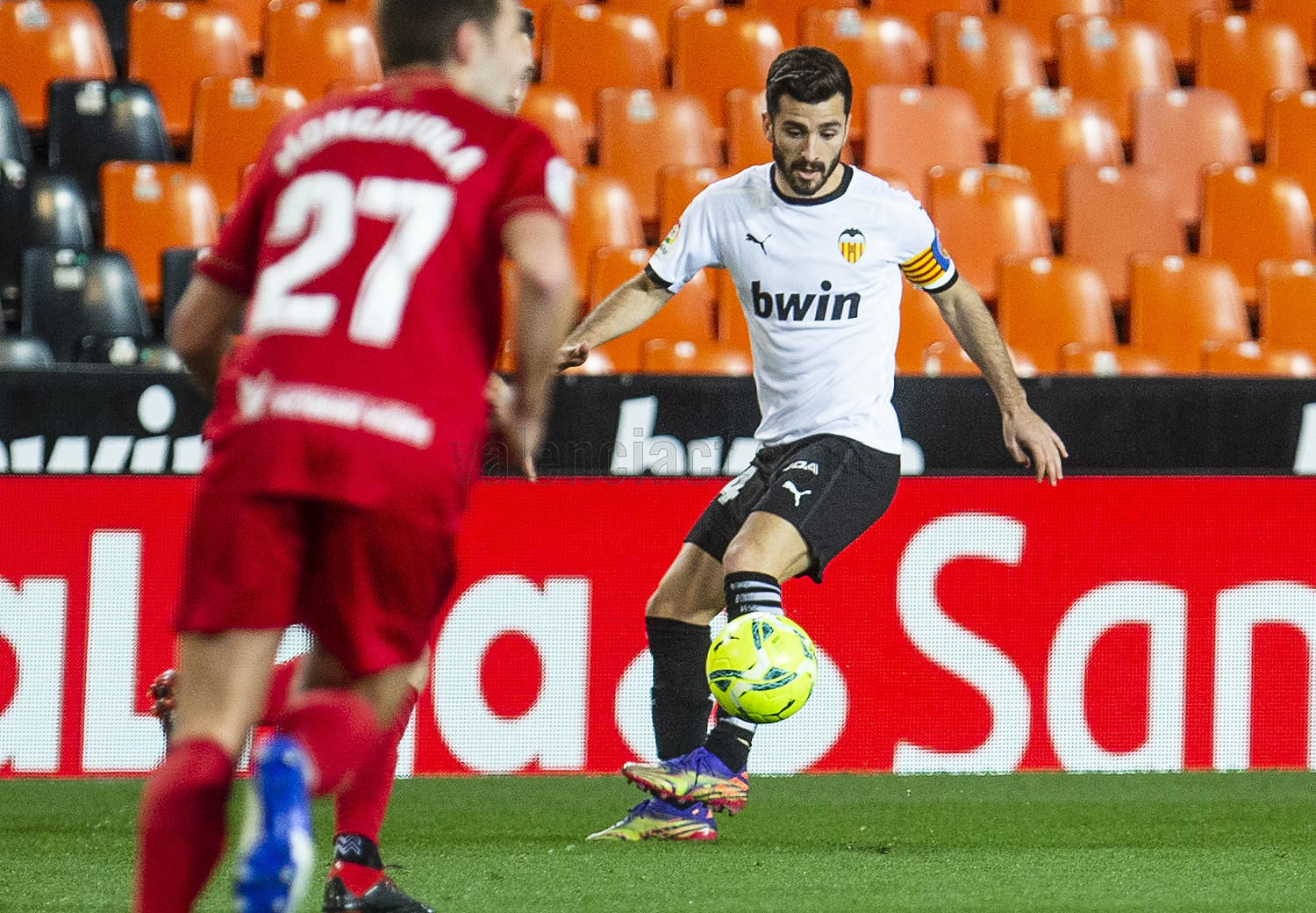 «Валенсия» Черышева сыграла вничью с «Осасуной» в матче 19-го тура Примеры