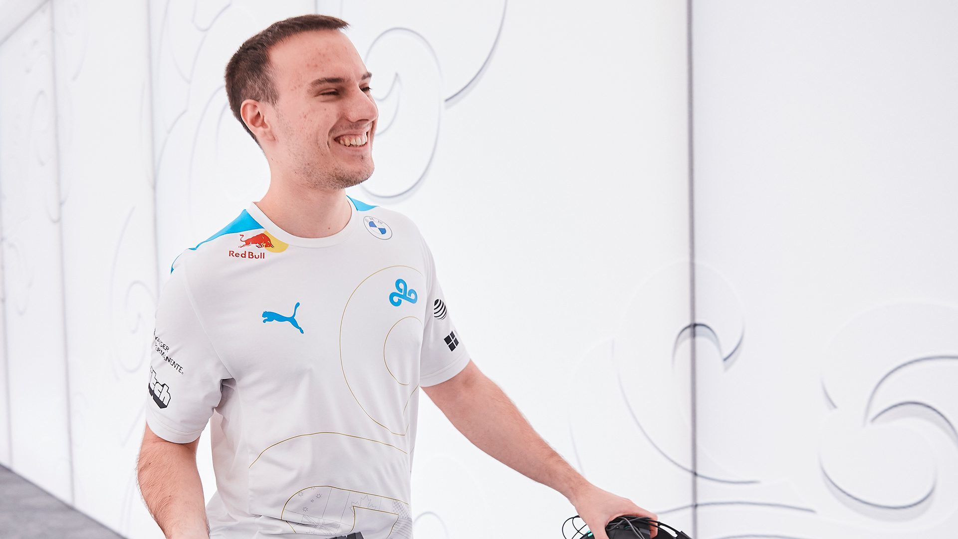 Perkz покинул состав Cloud9 по League of Legends