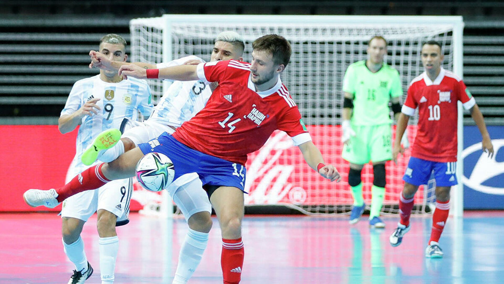 Сборная России вылетела с чемпионата мира по мини-футболу, проиграв Аргентине в серии пенальти