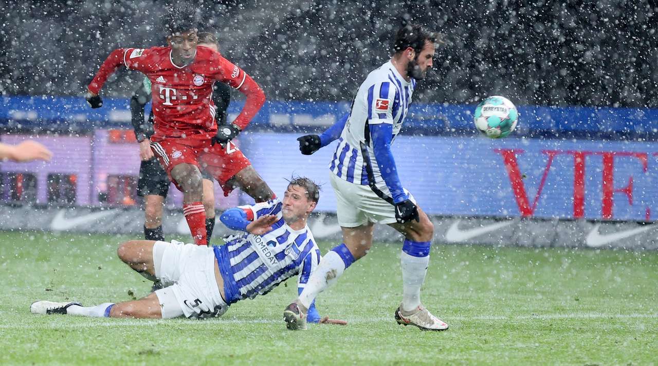 «Бавария» обыграла «Герту», продлив победную серию до четырёх матчей