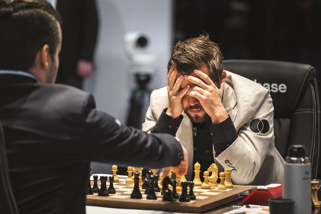 Карлсен – Непомнящий: где смотреть восьмую партию матча за шахматную корону 5 декабря