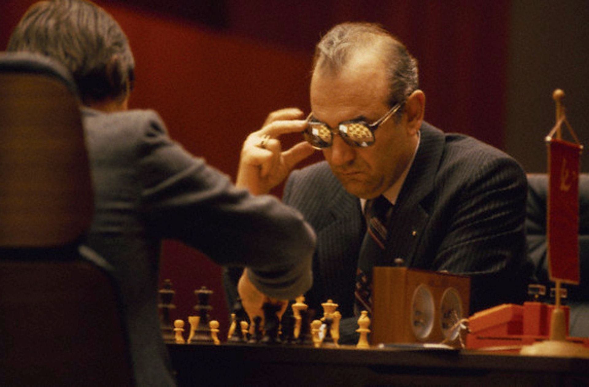 Виктор Корчной на турнире по шахматам