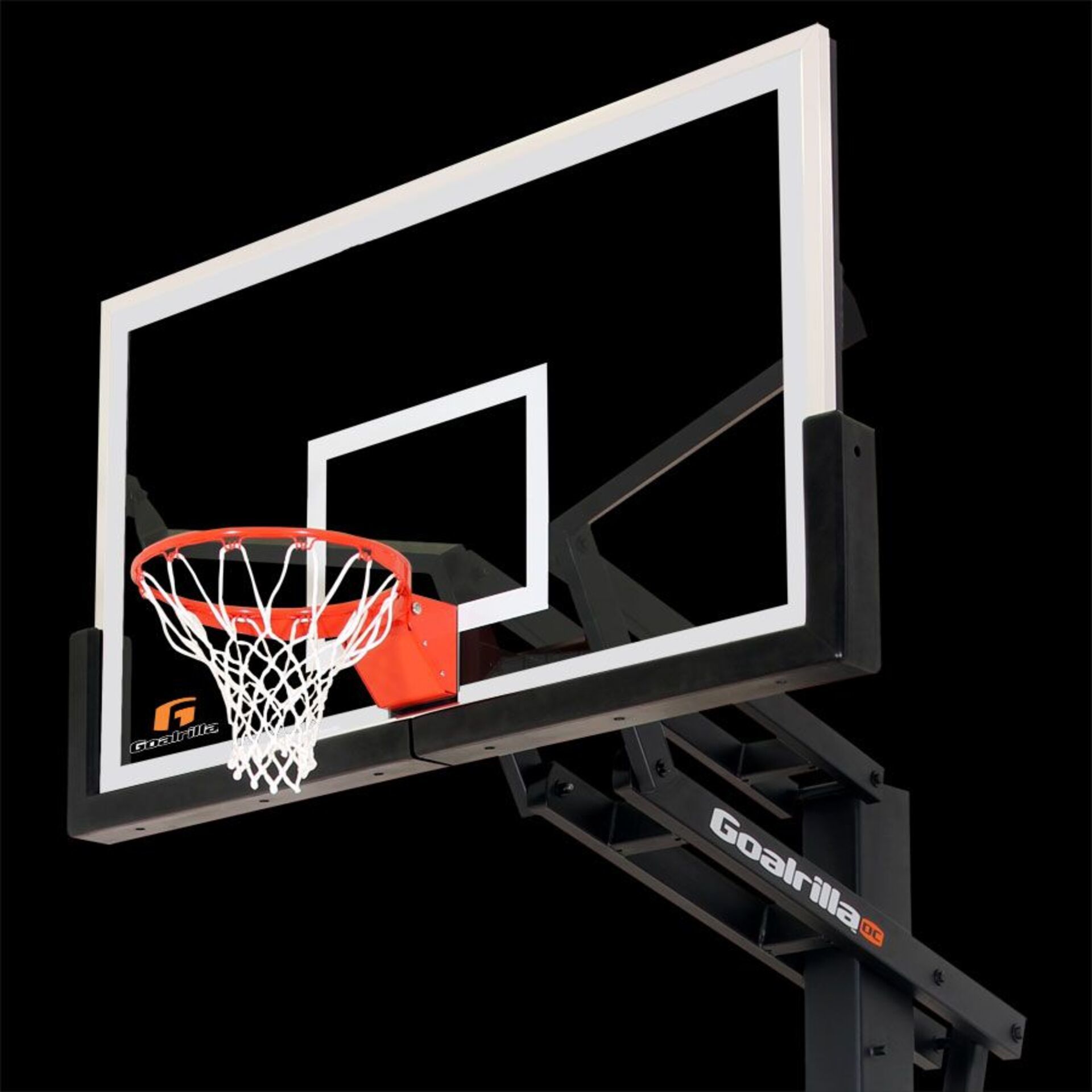 Кольцо и щит в баскетболе